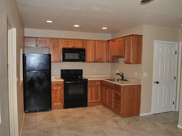768 Forest Hylands Rd — Photo 6
