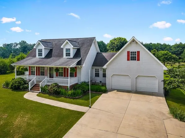 106 Swallows Ln, Cookeville, TN 38506