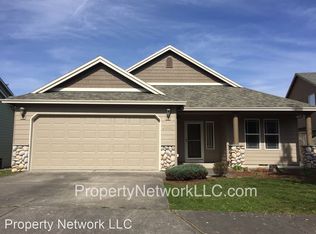 20467 NE Shore View Dr, Fairview, OR 97024