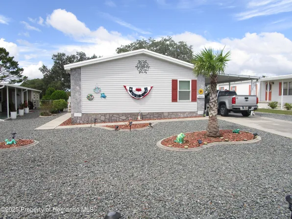8401 Weatherford Ave, Brooksville, FL 34613