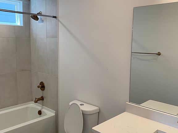 4th image of 306 Lutie St