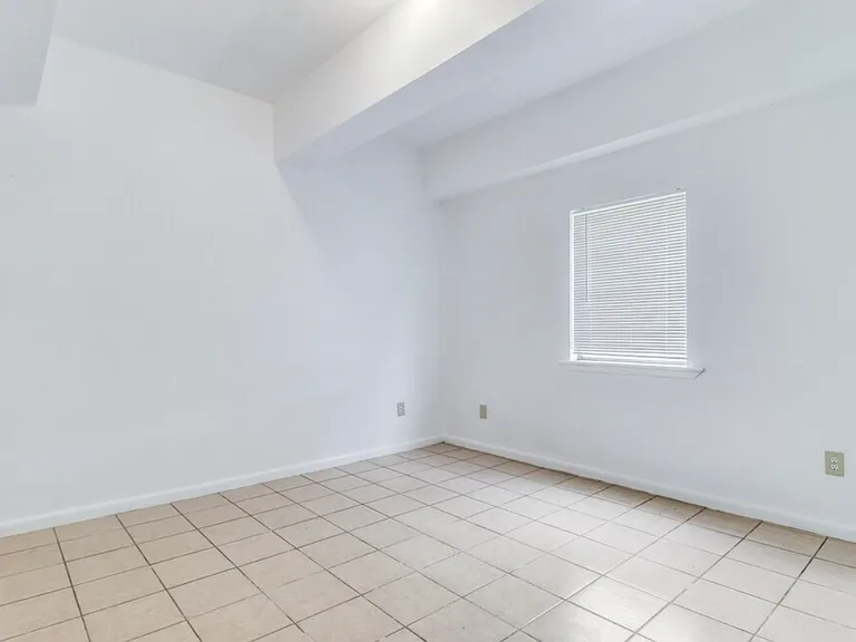 815 Martin Luther King Jr Dr — Photo 5