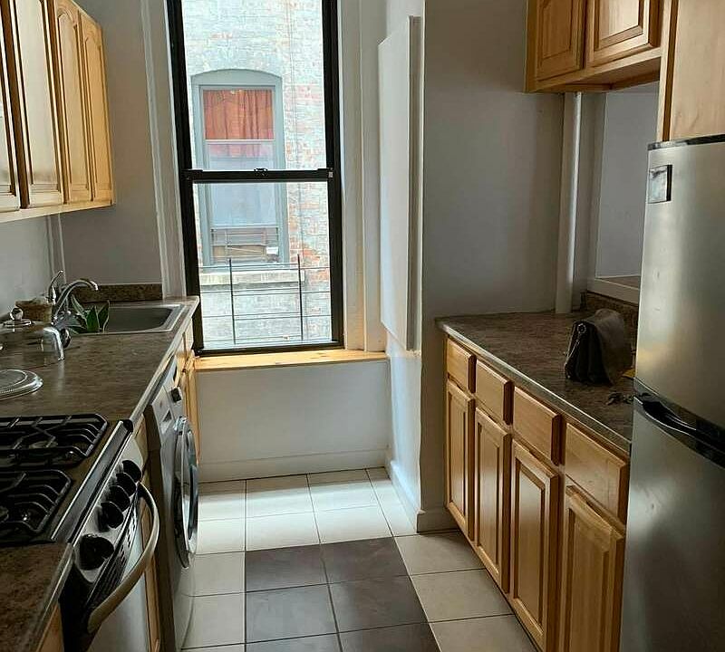 1st image of 57 E 95th St #X