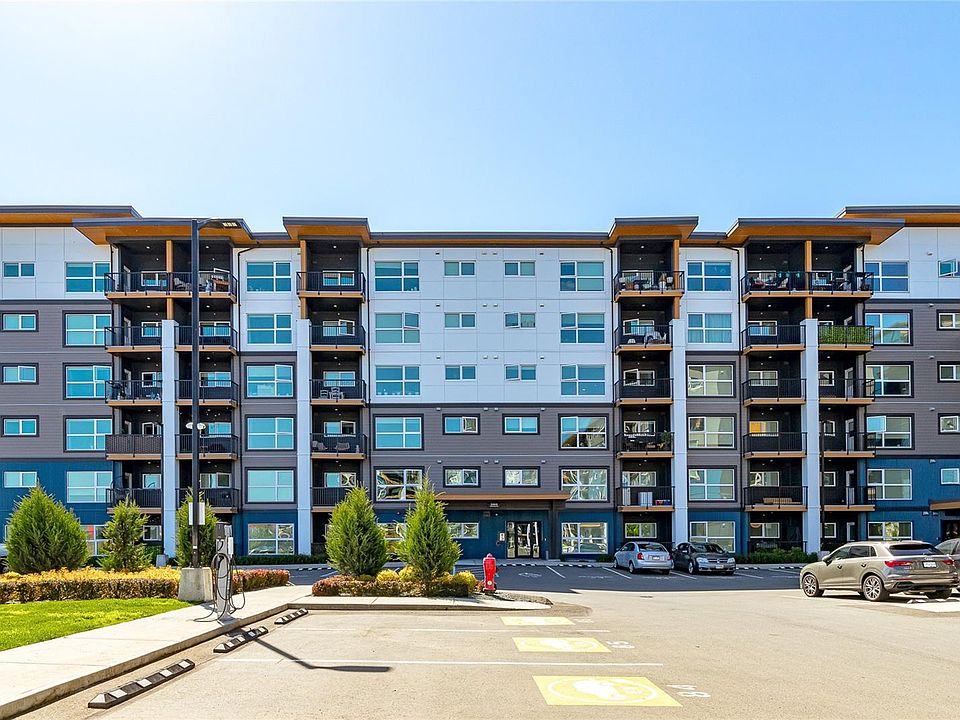1st image of 2469 Gateway Rd #217