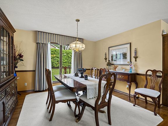 2nd image of 105 Deerpath Ln