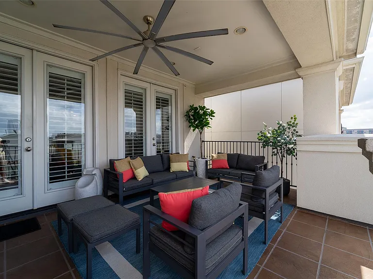 4008 Barnes St — Photo 37