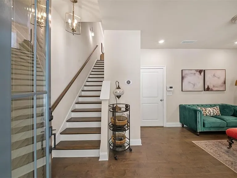 1829 La Dawn Ln NW — Photo 15