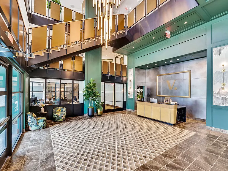 Amenity front lobby with concierge.