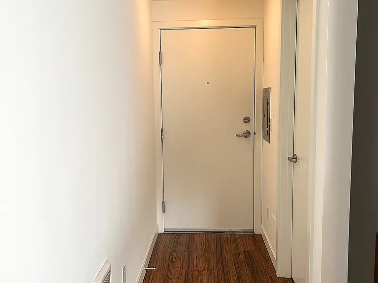 Viridian Apartments — Photo 8