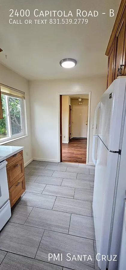 Amazing Jem in Capitola with Large Yard and parking for 2 — Photo 2