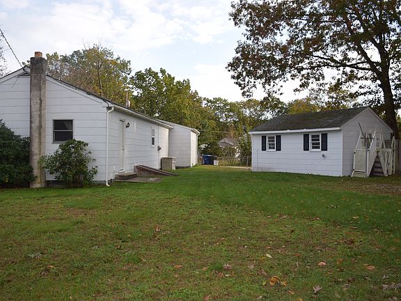3rd image of 200 Scammell Dr