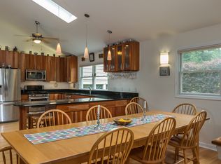 103 Quail Roost Dr, Carrboro, NC 27510