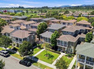 3145 Lisbon Ln, Oxnard, CA 93036