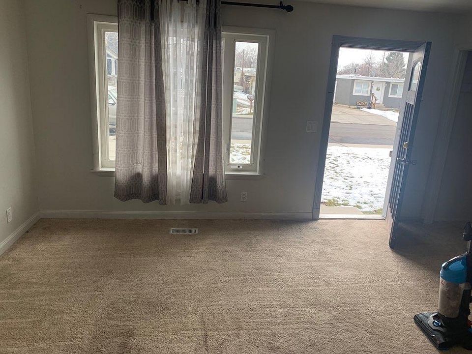 2nd image of 471 N 200 E