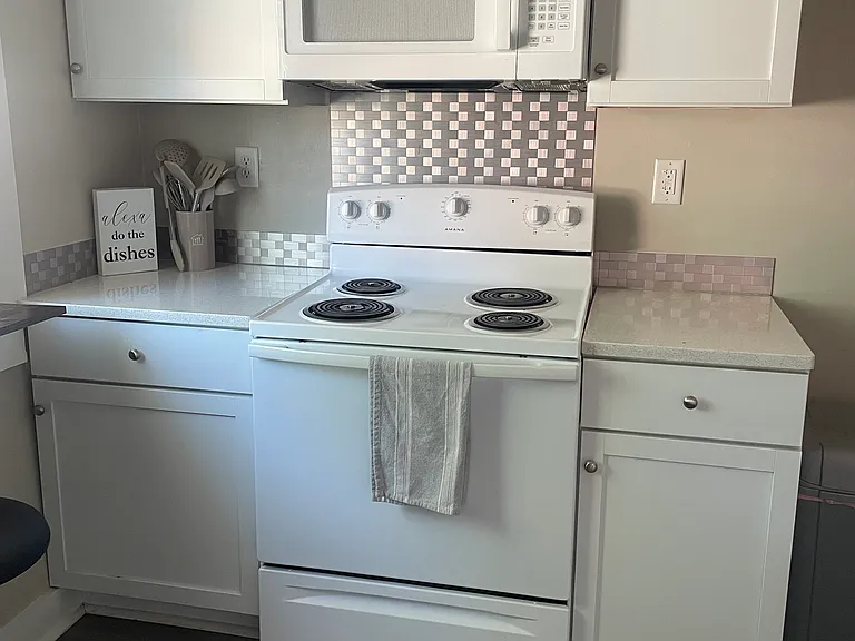 619 N Beville Ave — Photo 13