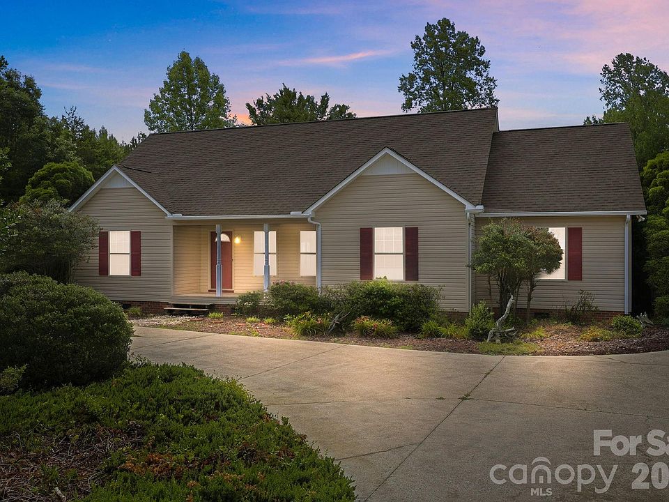 1st image of 555 Brown Acres Rd