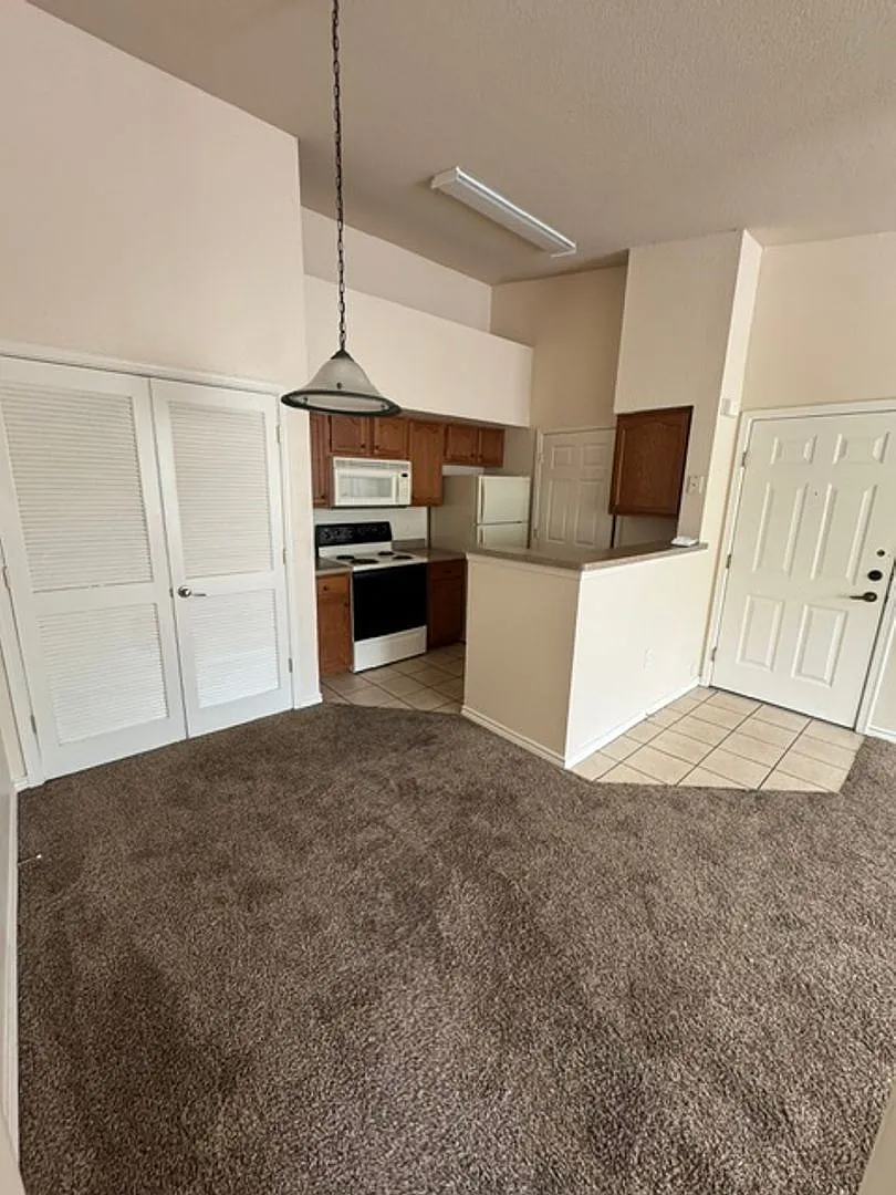 3901 Sonoma Springs Ave — Photo 1