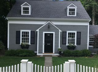 12 Cleveland Rd, Wellesley, MA 02481