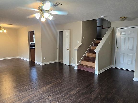 4th image of 7929 Comal St