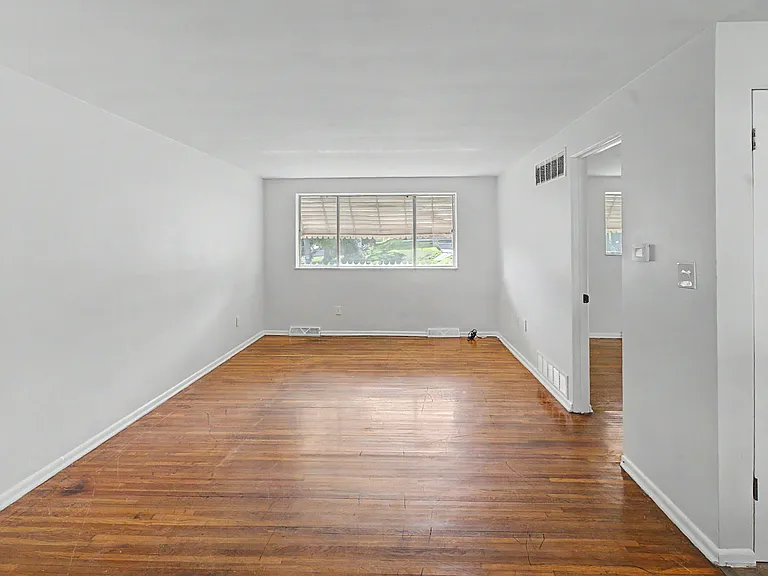 333 N Ellis St #D — Photo 6