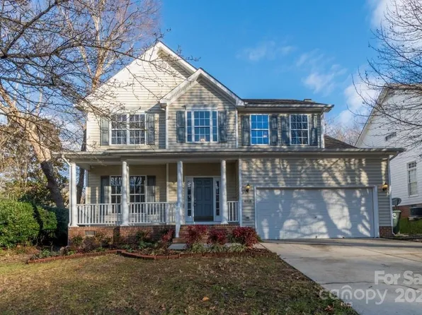 6306 High View Rd, Greensboro, NC 27410
