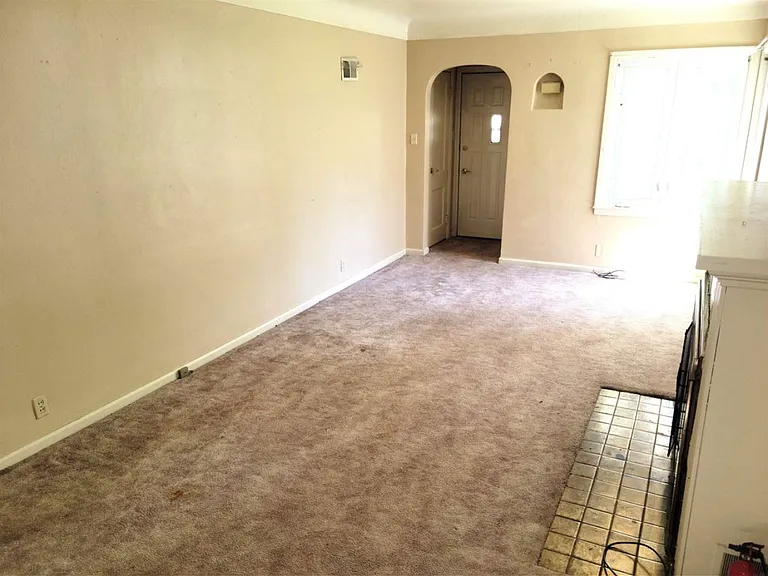 535 Hope Ave — Photo 2