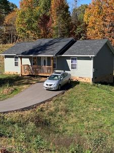 906 Red Oak Ln, Dandridge, TN, 37725