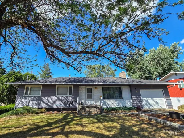 2703 Willow Dr, Lewiston, ID 83501