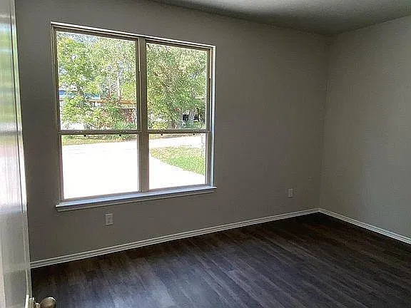 2 bed, 1072 sqft, $1,200 — Photo 2