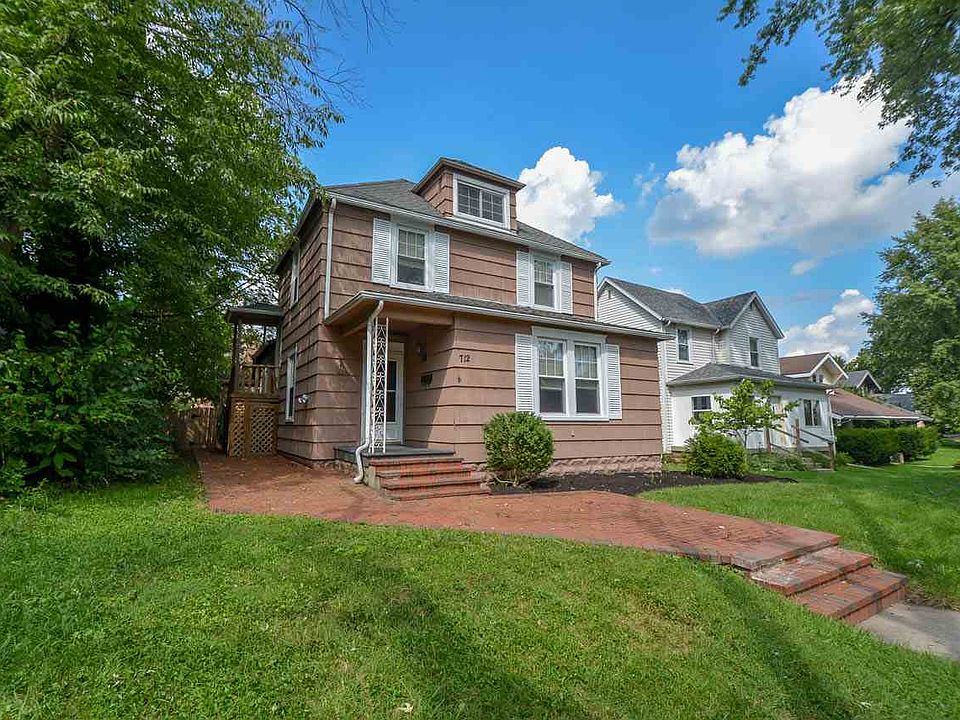 1st image of 712 W Ashland Ave