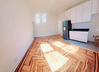 Rented by Metro Park Realty Inc