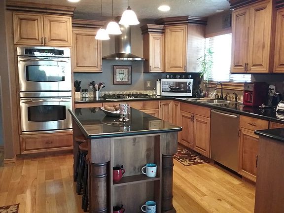 3rd image of 11374 S Millwood Dr