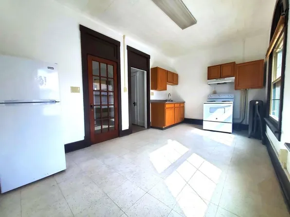 18 N 2nd St #201, Clearfield, PA 16830