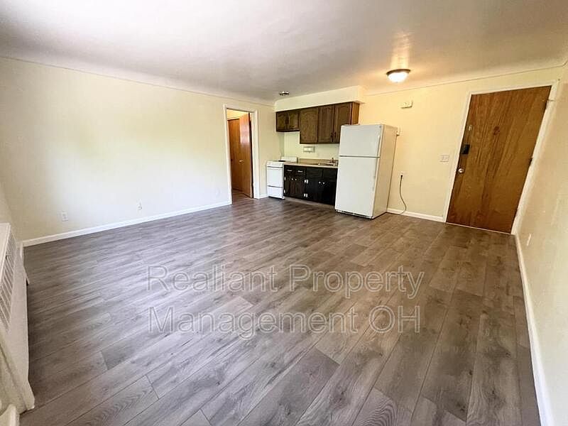 2nd image of 1812 Compton Rd Unit 4