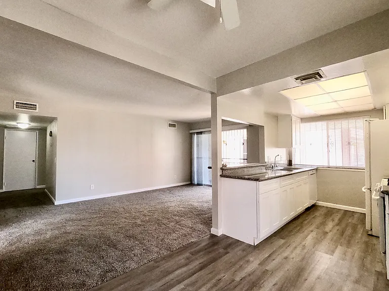 1405 Vegas Valley Dr #298 — Photo 8