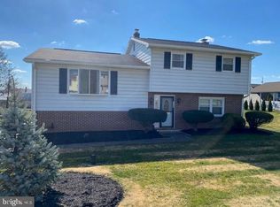 2548 Danielle Dr, Dover, PA