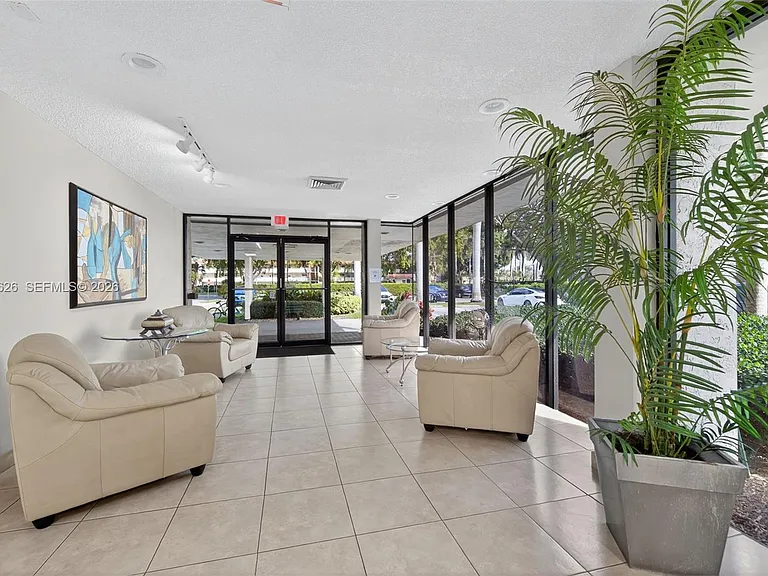8900 Washington Blvd #410 — Photo 75