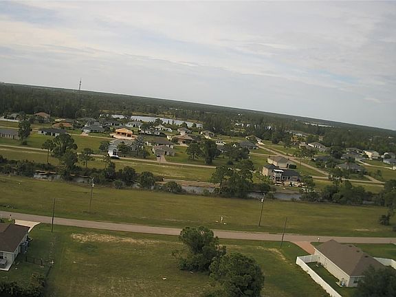 4th image of 2917 NW 25th Ter