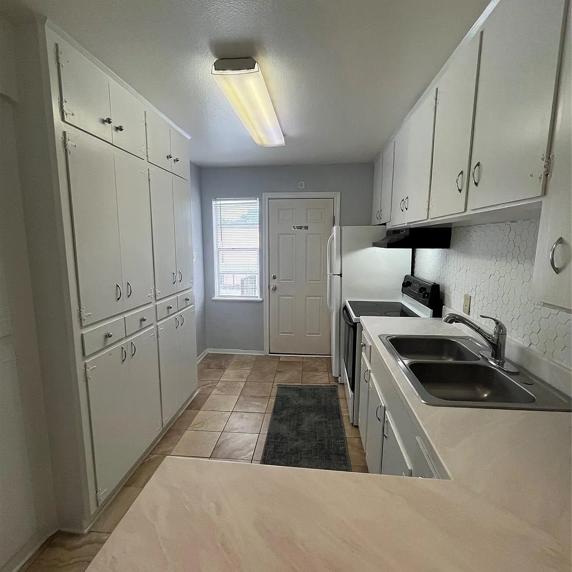1 bed, 1.0 bath, 644 sqft, $899 — Photo 4