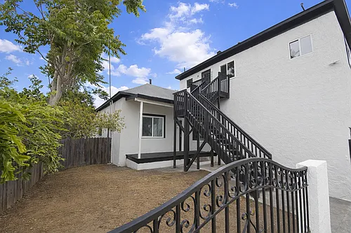 2096 Franklin Ave #A Photo 1