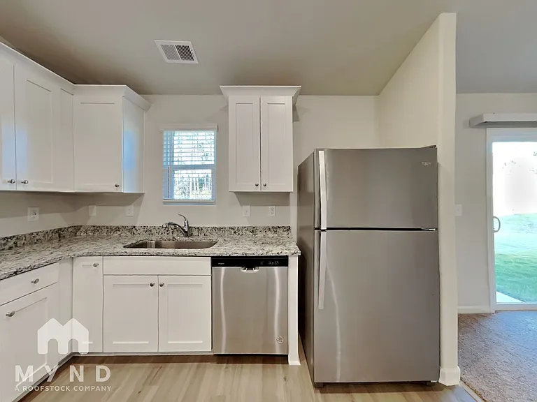 386 Ivy Bank Dr — Photo 8