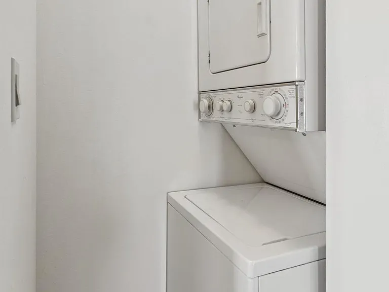 2020 Walnut St #21B — Photo 18