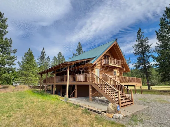 16204 W Riverview Dr, Post Falls, ID 83854