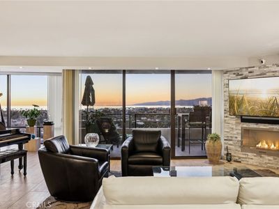 4265 Marina City Dr UNIT 901, Marina Del Rey, CA, 90292
