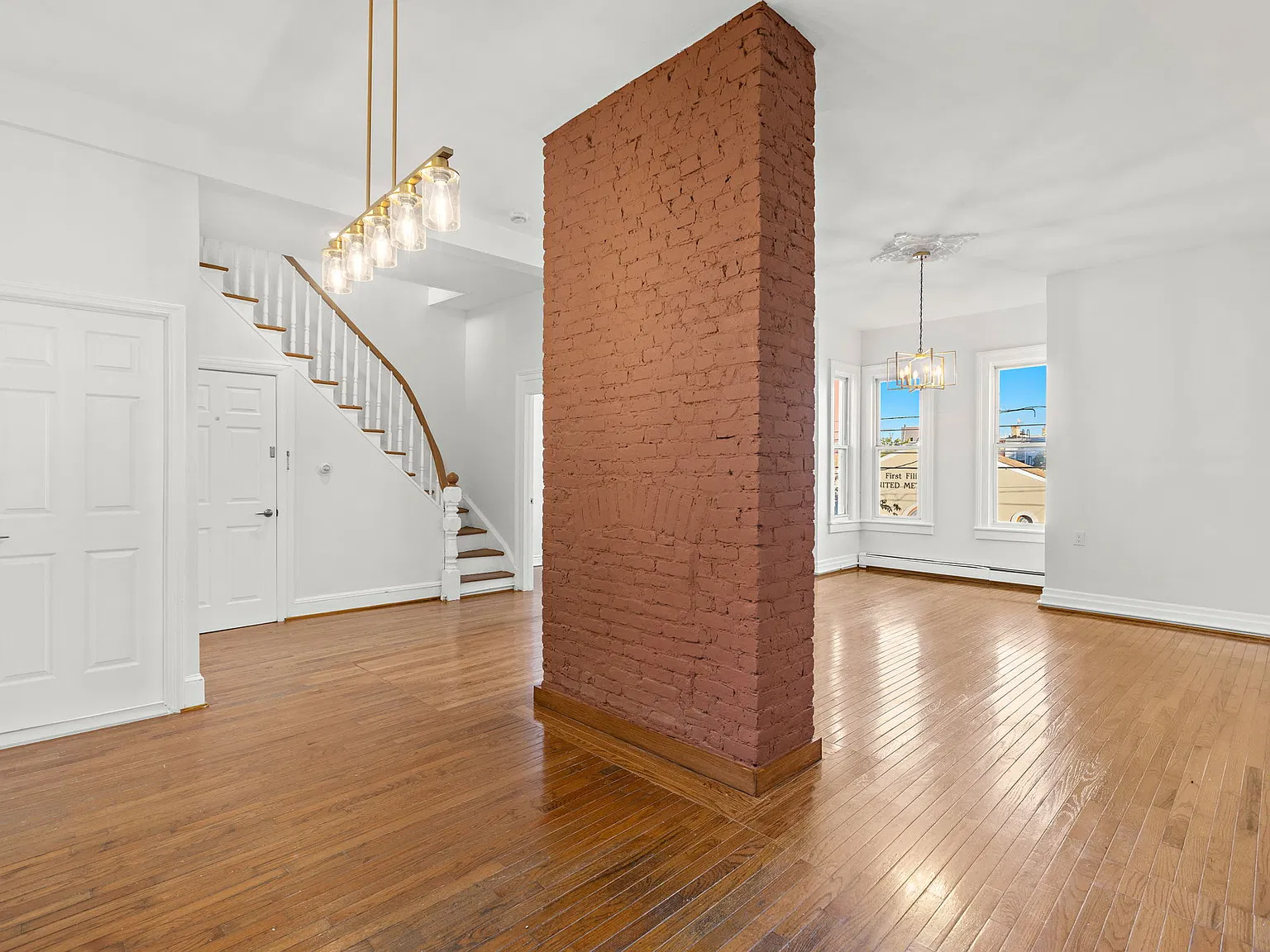 3 bed, $3,200 — Photo 4