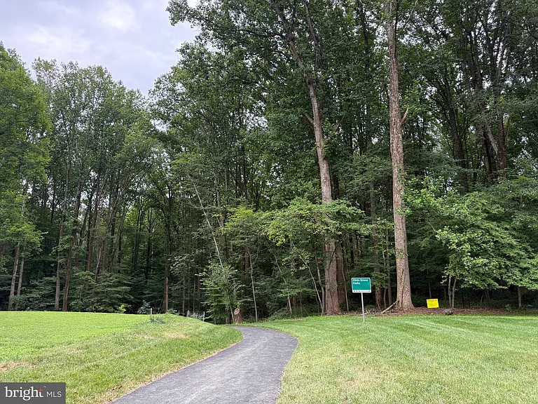 14713 Flints Grove Pl — Photo 46