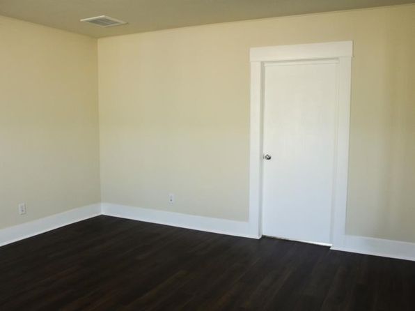 2 NW 6th St, Tuttle, OK 73089