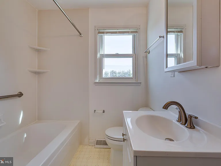 4297 Lunceford Ln — Photo 21