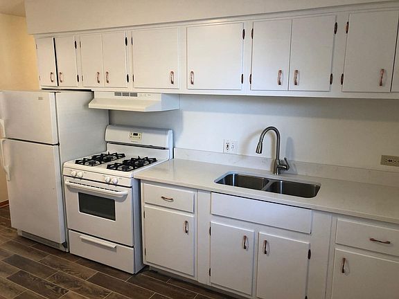5th image of 1214 Marengo Ave #3