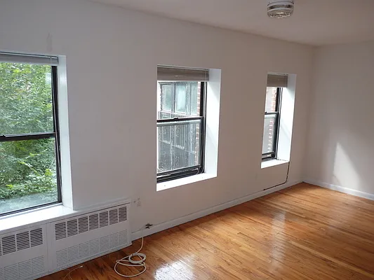 Rented by Realty on the Greene | media 3